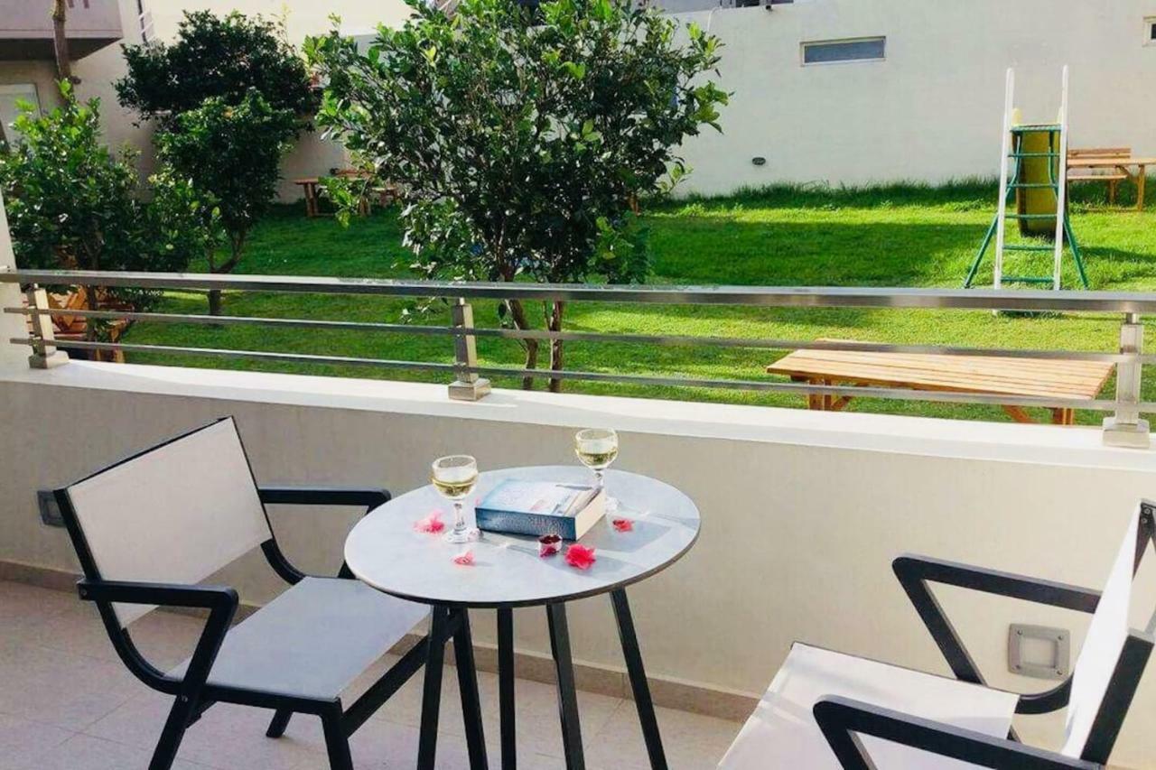 New Luxury Apartments In Плакиас Экстерьер фото