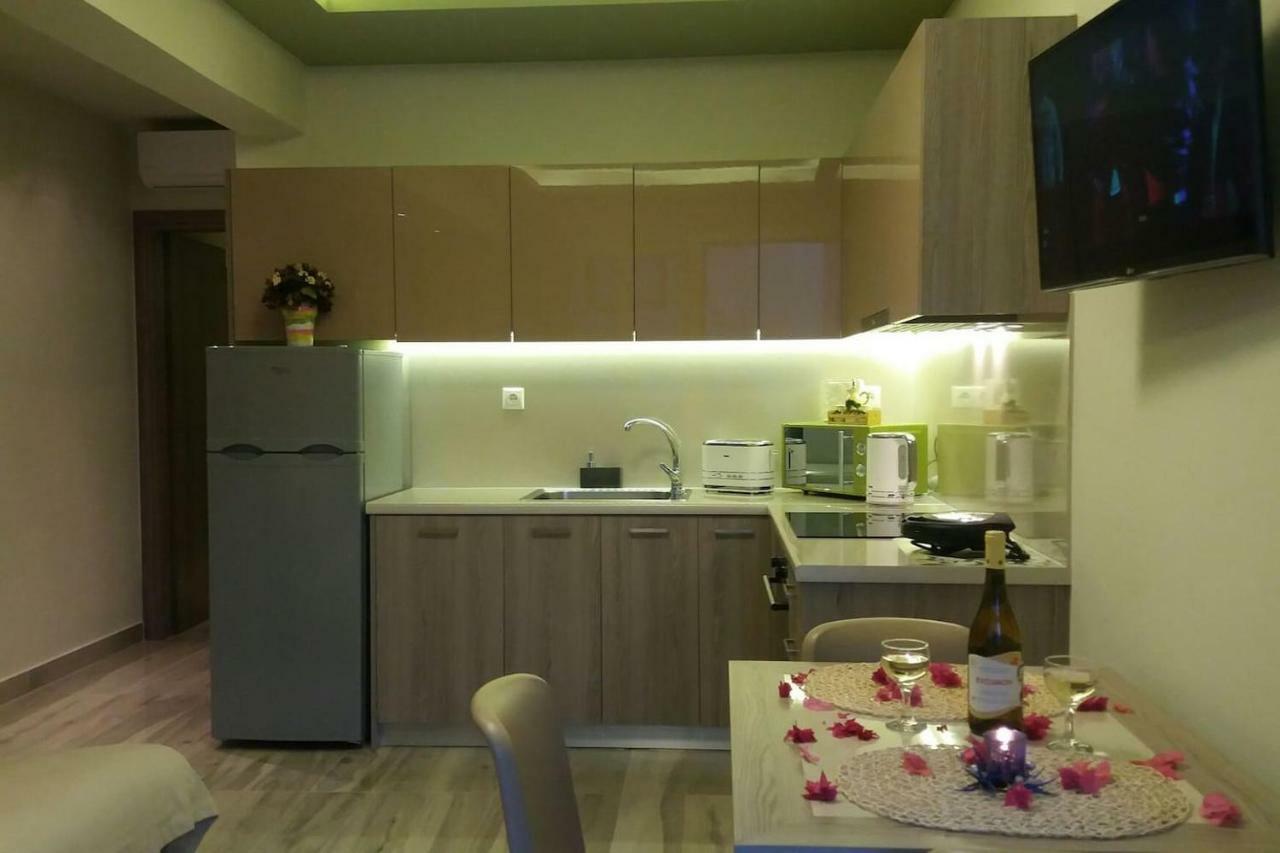 New Luxury Apartments In Плакиас Экстерьер фото